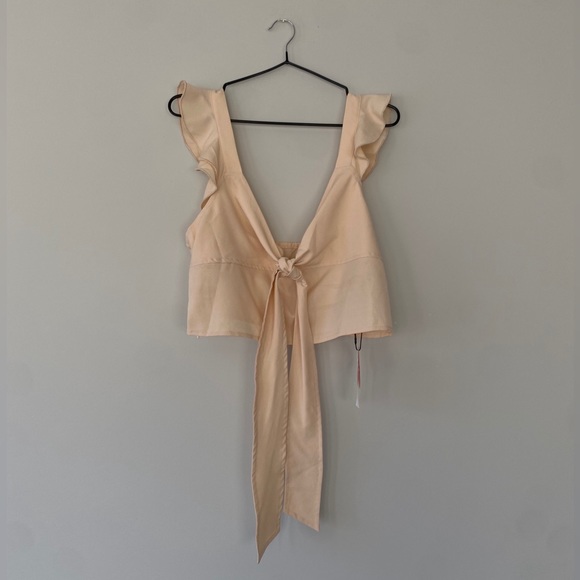 RUFFLED KNOTTED CROP TOP - Picture 5 of 8